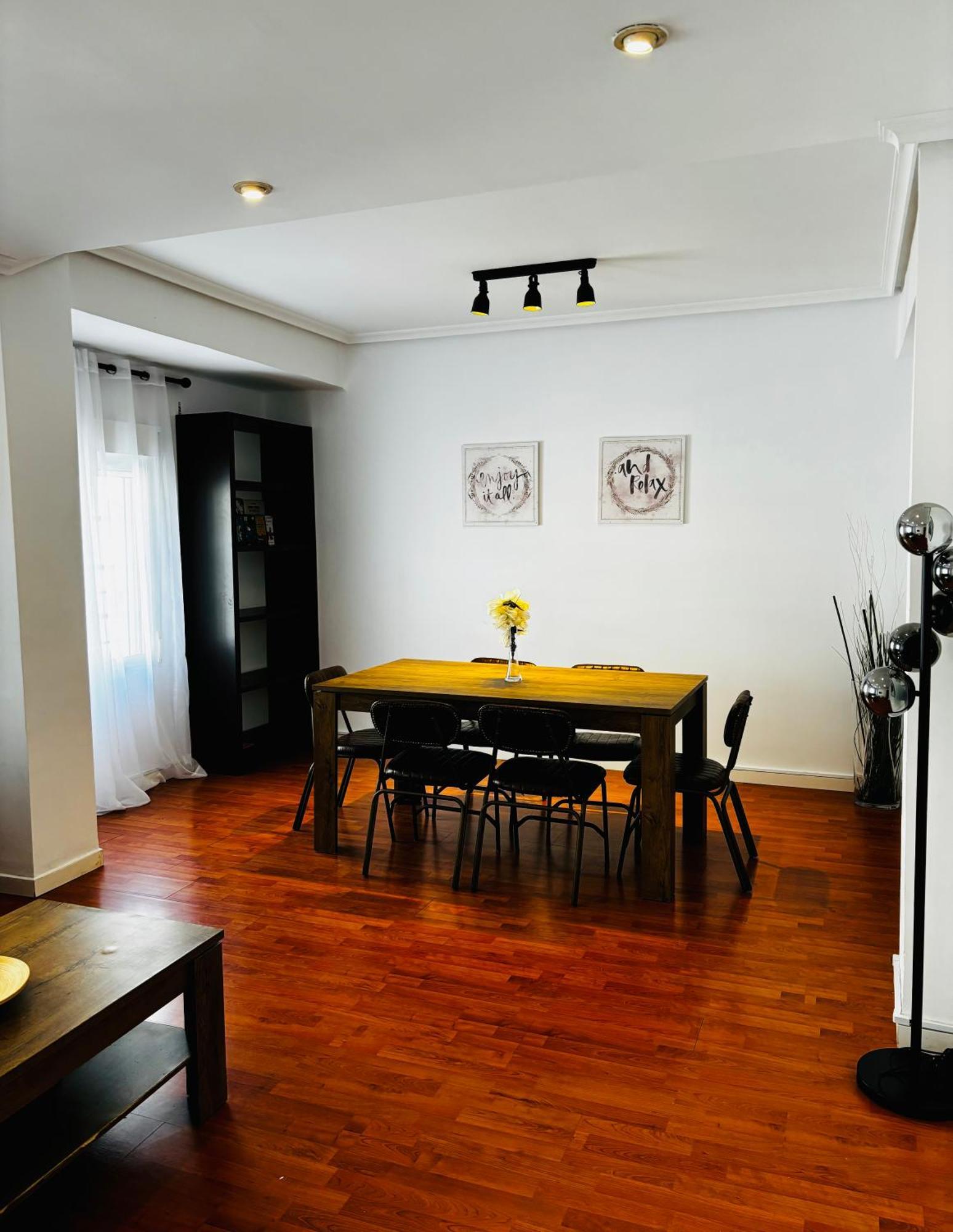 Travel Habitat Mestalla Валенсия Экстерьер фото