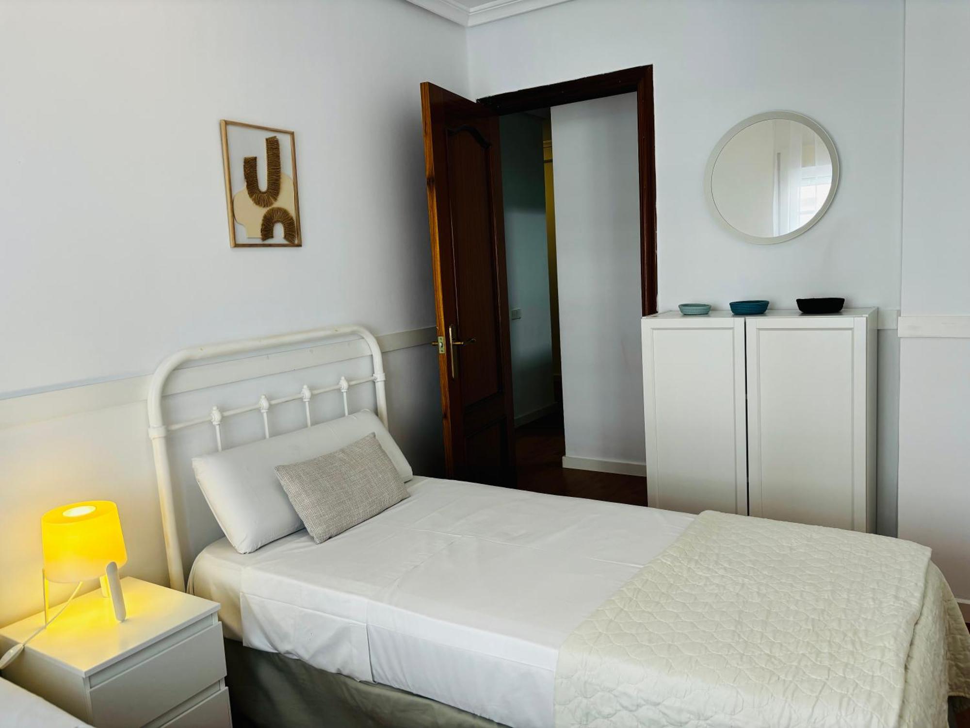 Travel Habitat Mestalla Валенсия Экстерьер фото