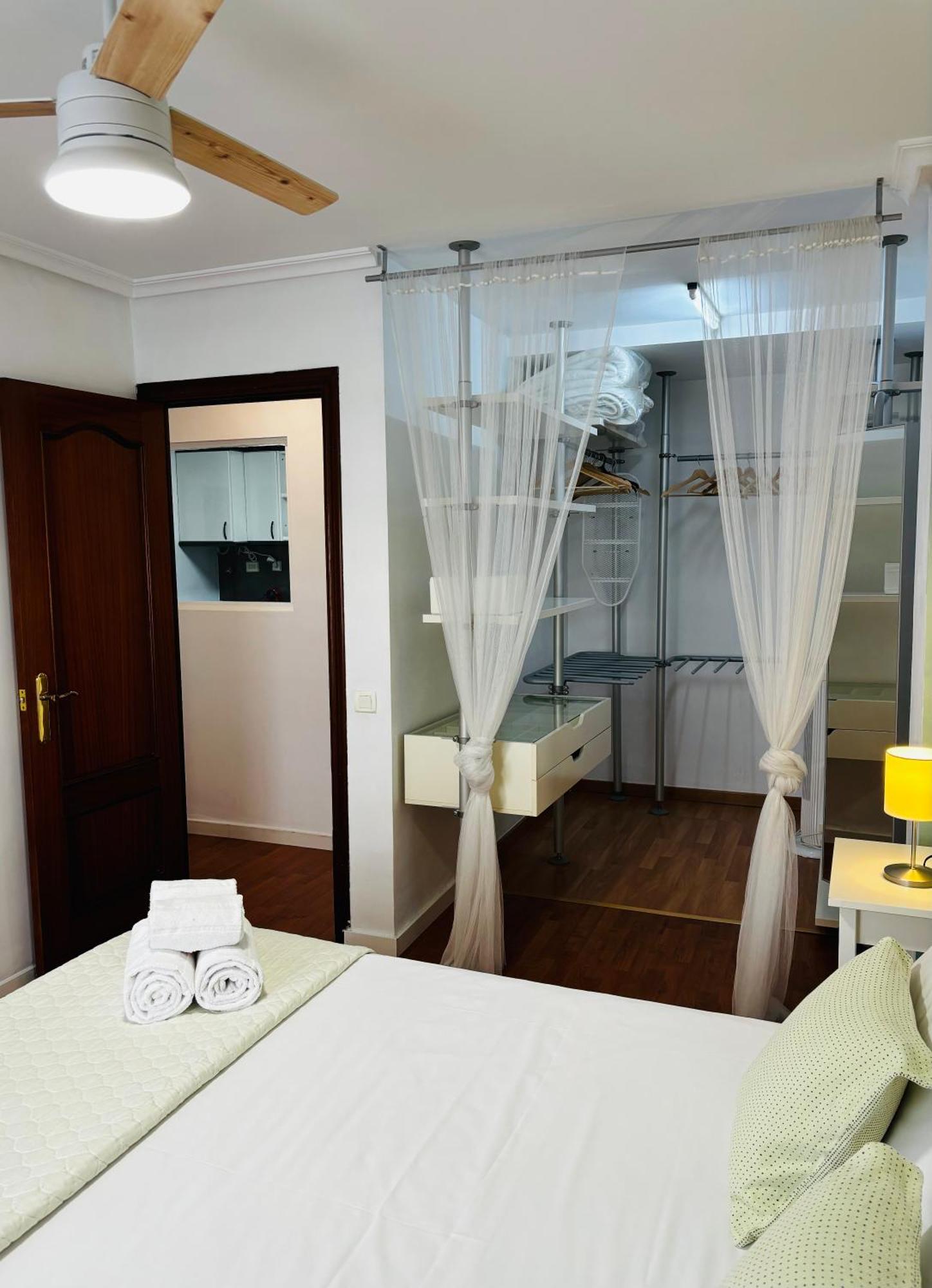 Travel Habitat Mestalla Валенсия Экстерьер фото